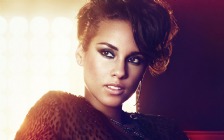 Alicia Keys, Face