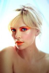 Charlize Theron, Face