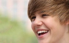 Justin Bieber, Face