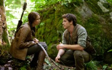 The Hunger Games: Jennifer Lawrence & Liam Hemsworth