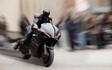 RoboCop: Joel Kinnaman on a Motorbike