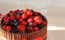 Chocolate Cake, Fruits
