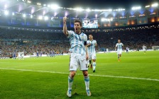 World Cup 2014: Argentina vs Bosnia-Herzegovina, Lionel Messi scoring a Goal